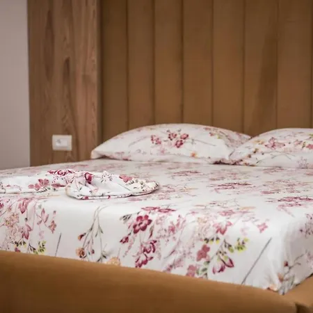 Donatelo New 2 Hotel